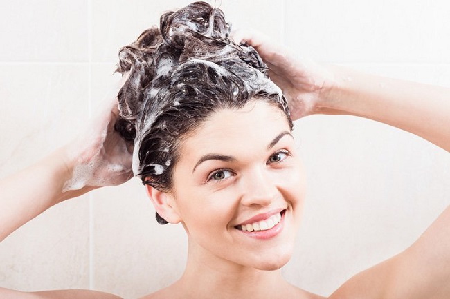 baking soda to wash hair