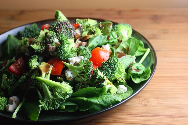 Broccoli and spinach salad