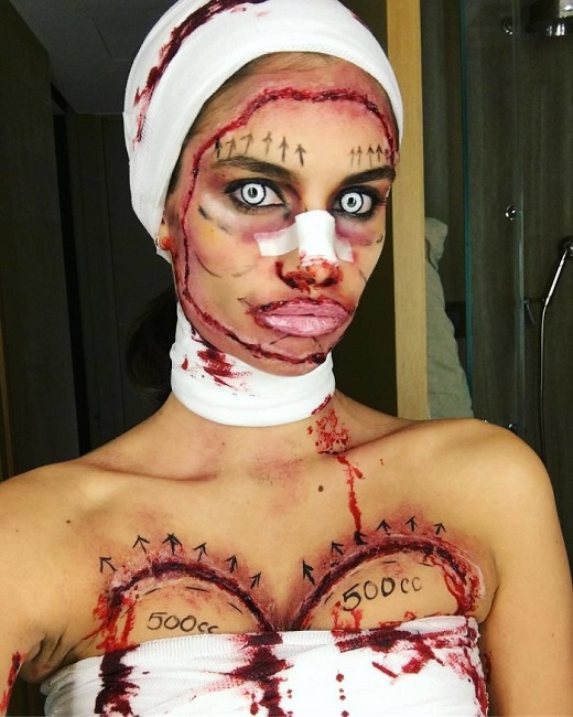 Sara Sampaio halloween photos