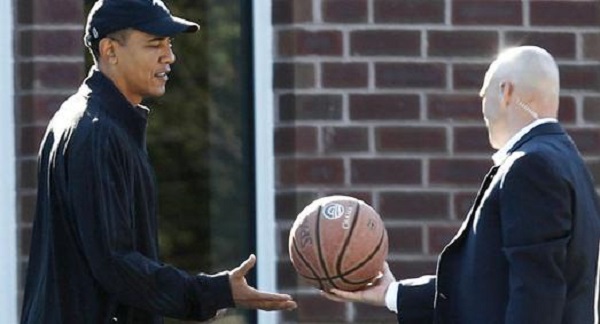 secret service agent playing with obama