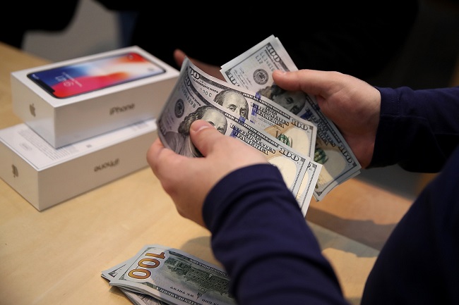 Apple sued for 1 trillion dollars