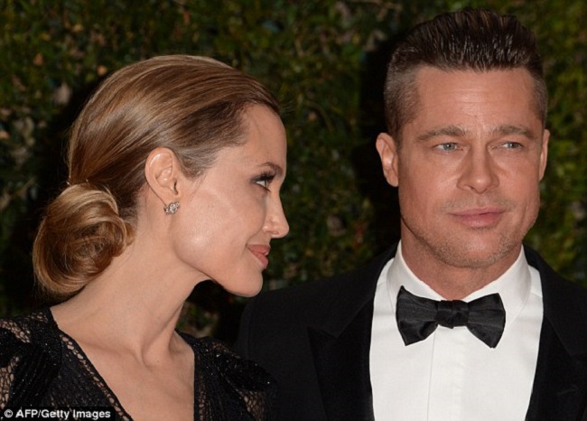 Brad Pitt gave Angelina Jolie breath mints