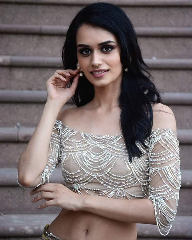 Manushi Chillar