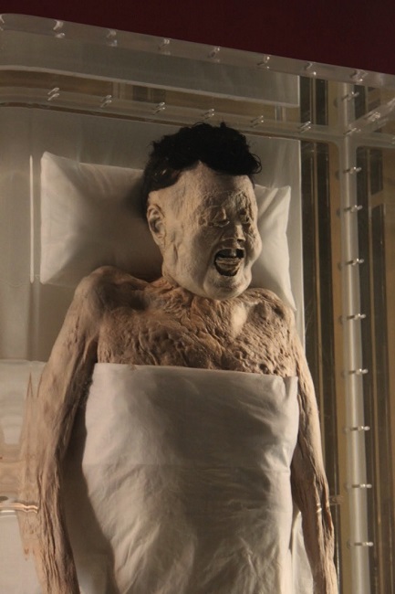 The corpse deteriorated after coming in contact with air The corpse deteriorated after coming in contact with air