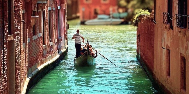 Venice ride in a Gondola