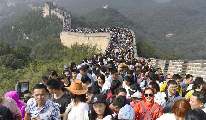 crowded wall of china