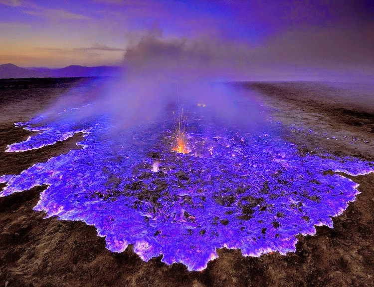 Blue lava, Indonesia