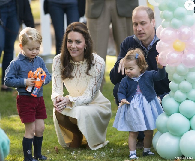 William and Kate with their kids