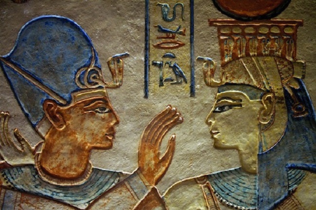 Egyptian women had equal rights to inherit the throne