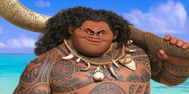 Girls identify Moana’s character Maui at a store