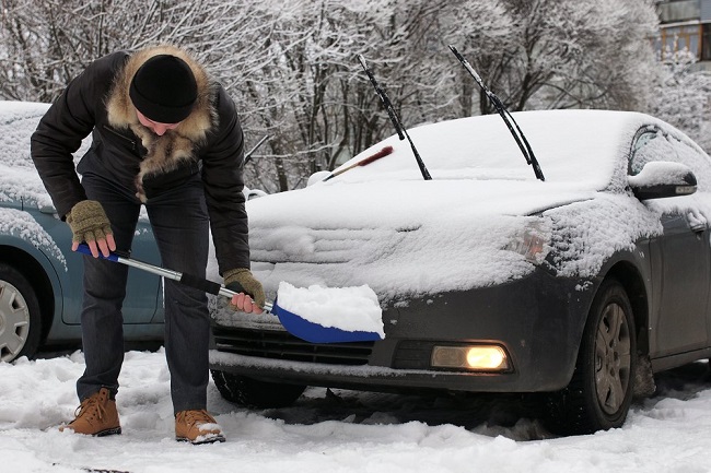 Spray the windshield with salt water solutions