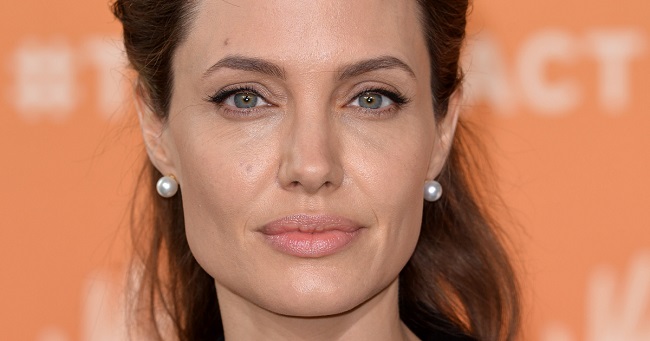 Angelina talks about losing her mother