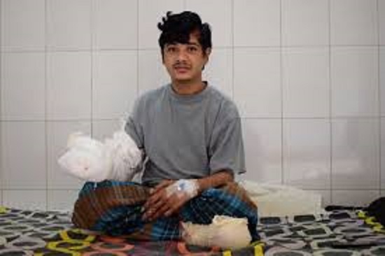 Bajandar and his family lives in hospital