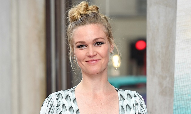 Julia Stiles