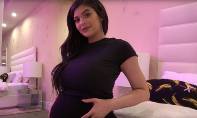 Kylie Jenner Baby bump