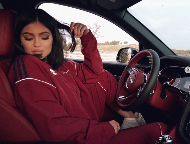 Kylie Jenner Is Back to Posing 