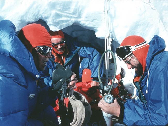 Phantom Climbers Aid Mountaineers