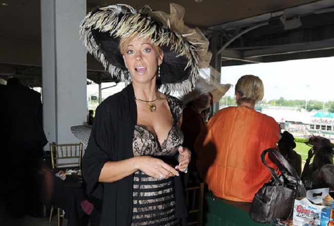 Kate Gosselin wearing derby hat