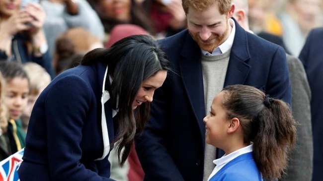 Meghan meeting the kids