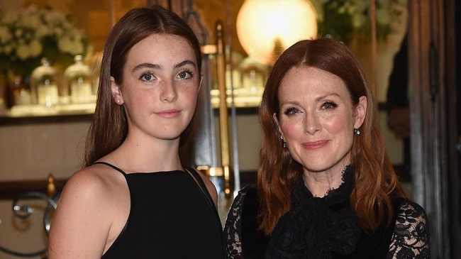 Julianne Moore and Liv Freundlich