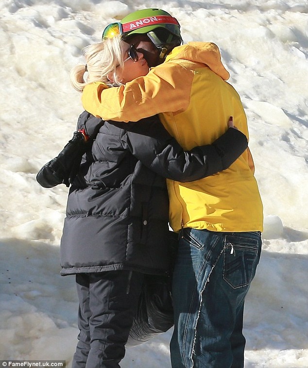 Leaning Tower of Pisa hug