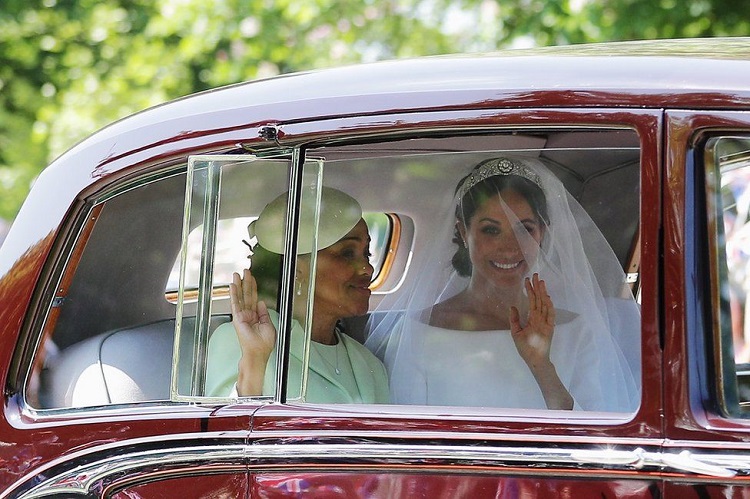 Meghan markle with her mother