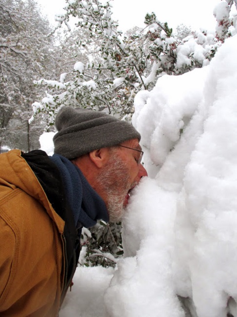 Never eat snow to stay hydrated