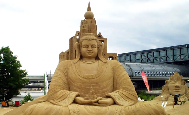 The Buddha sand art