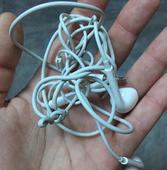 Working earbuds