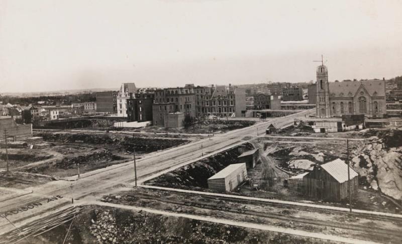 Intersection on the 8th avenue in 1925