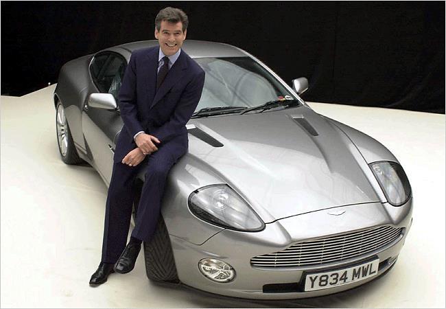 Pierce Brosnan- Aston Martin Vanquish