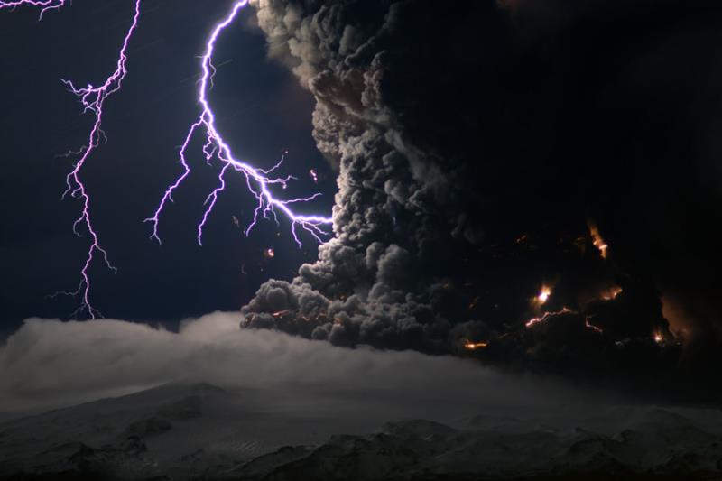 Volcanic Lightning