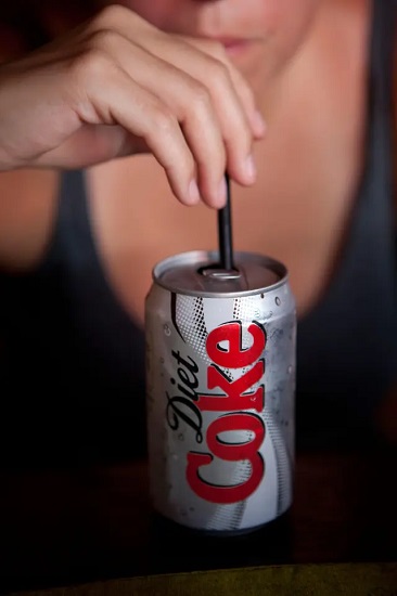 Diet sodas can be harsh on your stomach