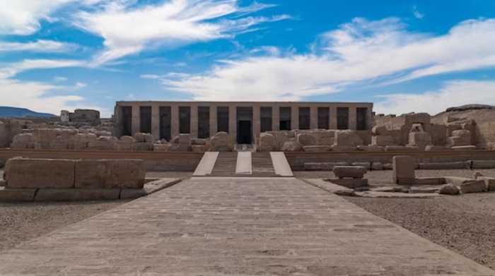 Dorothy worked with notable Egyptian archaeologists