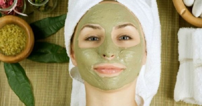 To remove dark spots: use sandalwood, basil and rosewater 